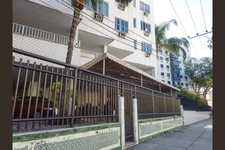 Apartamento para alugar com 83m², 3 quartos e 1 vagaFachada