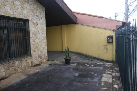Casa à venda com 250m², 3 quartos e 3 vagasFachada e garagem
