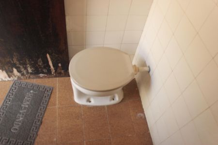 Casa à venda com 250m², 3 quartos e 3 vagasBanheiro da edícula