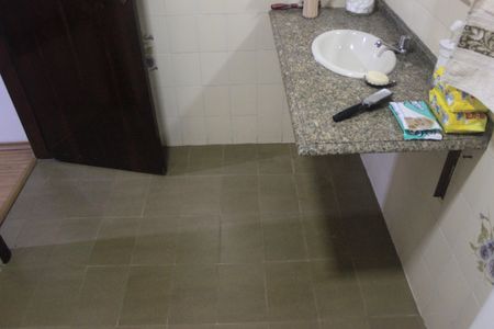 Casa à venda com 250m², 3 quartos e 3 vagasBanheiro da Suíte