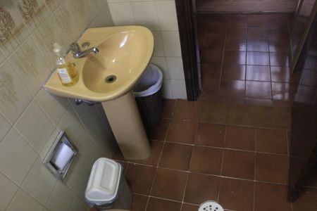 Casa à venda com 250m², 3 quartos e 3 vagasBanheiro social