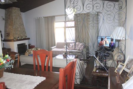 Casa à venda com 250m², 3 quartos e 3 vagasSala de jantar