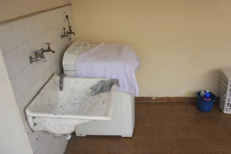 Casa à venda com 250m², 3 quartos e 3 vagasLavanderia