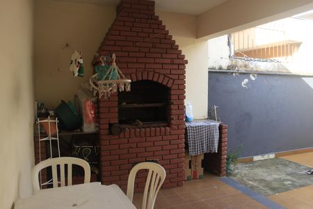 Casa à venda com 250m², 3 quartos e 3 vagasQuintal
