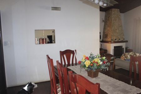 Casa à venda com 250m², 3 quartos e 3 vagasSala de jantar