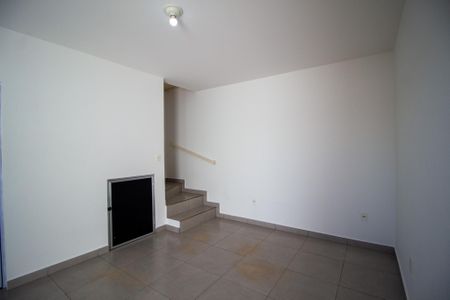 Sala de casa para alugar com 1 quarto, 55m² em Vila Bom Jesus, Sorocaba