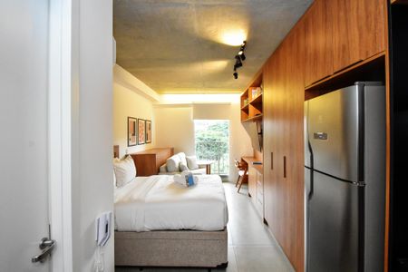 entrada de kitnet/studio para alugar com 1 quarto, 21m² em Cerqueira César, São Paulo