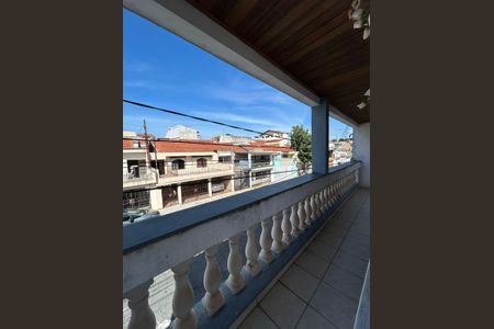Casa à venda com 227m², 4 quartos e 3 vagasVaranda