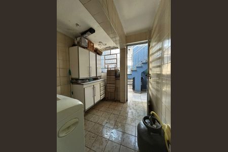 Casa à venda com 227m², 4 quartos e 3 vagasÁrea de Serviço