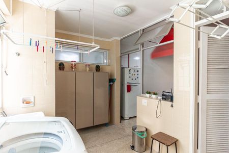 Apartamento para alugar com 136m², 3 quartos e 1 vagaÁrea de Serviço