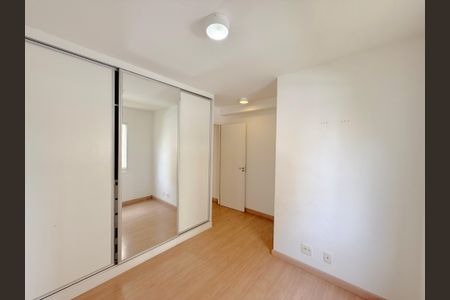 Apartamento para alugar com 70m², 3 quartos e 1 vaga Apartamento para alugar com 70m², 3 quartos e 1 vagaQuarto