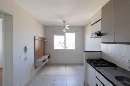 Sala e Cozinha de apartamento para alugar com 2 quartos, 35m² em Vila Nova Curuca, São Paulo