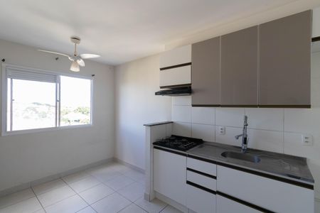 Apartamento para alugar com 35m², 2 quartos e sem vagaSala e Cozinha