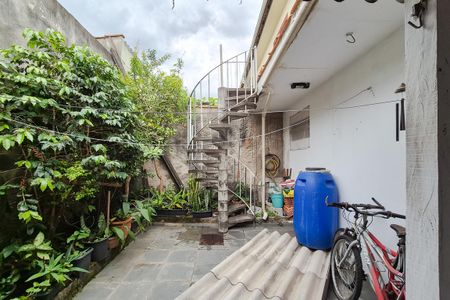 Casa à venda com 120m², 3 quartos e 1 vagaÁrea de Serviço