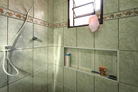 Casa à venda com 115m², 3 quartos e 2 vagasBanheiro Social