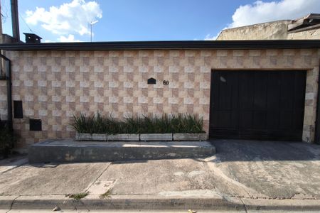 Casa à venda com 115m², 3 quartos e 2 vagasFachada