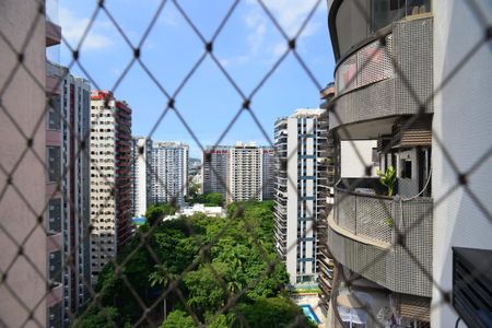 Apartamento à venda com 72m², 2 quartos e 1 vagaVaranda