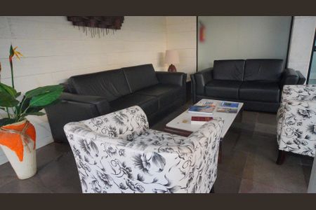 Studio para alugar com 33m², 1 quarto e sem vaga Studio para alugar com 33m², 1 quarto e sem vagaHall social