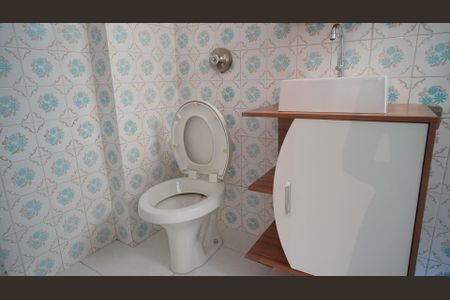 Studio para alugar com 33m², 1 quarto e sem vaga Studio para alugar com 33m², 1 quarto e sem vagaBanheiro