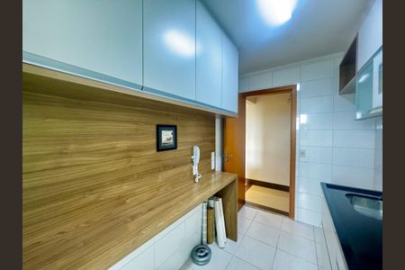 Apartamento à venda com 56m², 2 quartos e 1 vagaCozinha