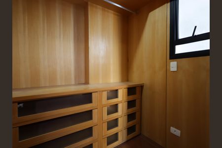 Apartamento para alugar com 92m², 3 quartos e 2 vagasCloset do quarto 2