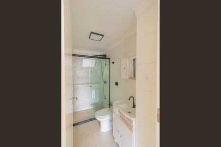 Apartamento para alugar com 80m², 3 quartos e sem vaga Apartamento para alugar com 80m², 3 quartos e sem vagaBanheiro da Suíte