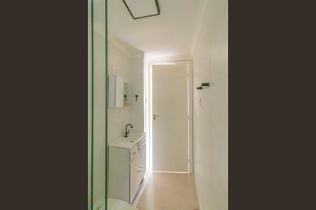 Apartamento para alugar com 80m², 3 quartos e sem vaga Apartamento para alugar com 80m², 3 quartos e sem vagaBanheiro da Suíte