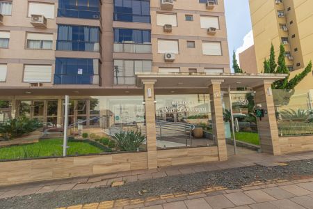 Apartamento para alugar com 80m², 3 quartos e sem vaga Apartamento para alugar com 80m², 3 quartos e sem vagaFachada