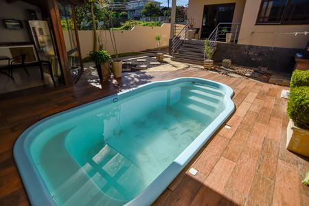 Casa para alugar com 245m², 4 quartos e 3 vagasÁrea comum - Piscina