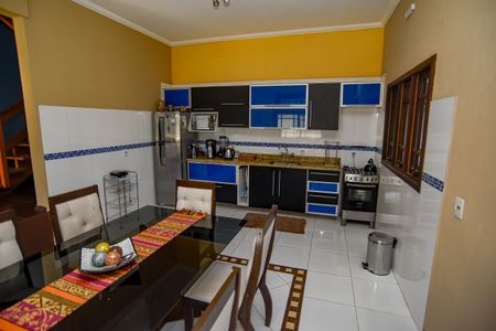 Casa para alugar com 245m², 4 quartos e 3 vagasCozinha