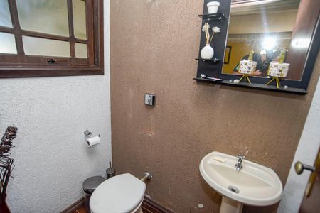 Casa para alugar com 245m², 4 quartos e 3 vagasLavabo