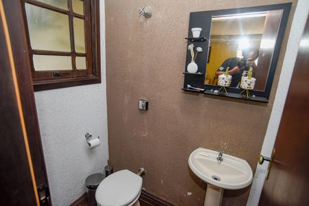 Casa para alugar com 245m², 4 quartos e 3 vagasLavabo