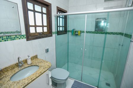 Casa para alugar com 245m², 4 quartos e 3 vagasBanheiro 1