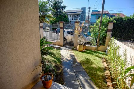 Casa para alugar com 245m², 4 quartos e 3 vagasQuintal