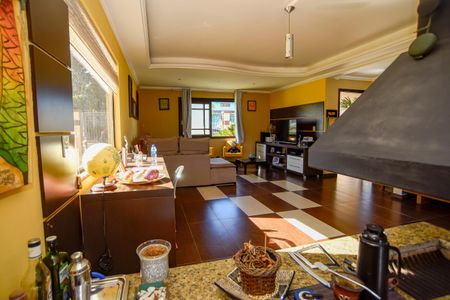 Casa para alugar com 245m², 4 quartos e 3 vagasCozinha