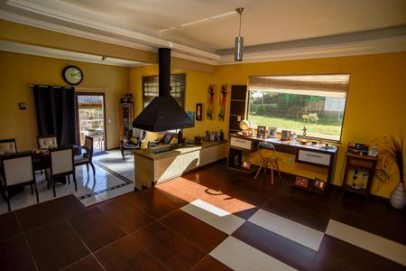 Casa para alugar com 245m², 4 quartos e 3 vagasSala