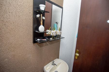 Casa para alugar com 245m², 4 quartos e 3 vagasLavabo