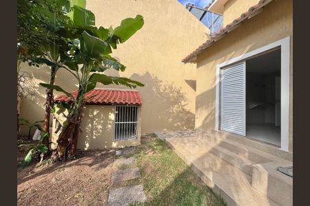 Casa à venda com 600m², 4 quartos e 7 vagasÁrea externa
