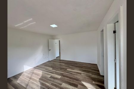 Casa à venda com 600m², 4 quartos e 7 vagasSuíte 3