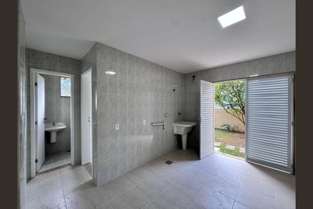 Casa à venda com 600m², 4 quartos e 7 vagasÁrea de Serviço 