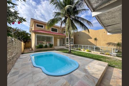 Casa à venda com 600m², 4 quartos e 7 vagasÁrea externa