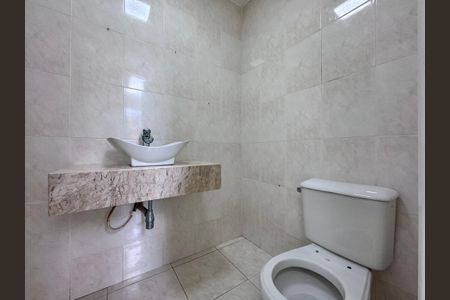 Casa à venda com 600m², 4 quartos e 7 vagasBanheiro 