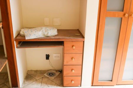 Casa de condomínio à venda com 58m², 2 quartos e 1 vagaEscritório 2º Pavimento