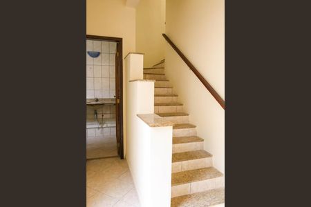 Casa de condomínio à venda com 58m², 2 quartos e 1 vaga2º Pvimento