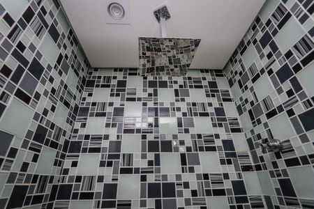 Banheiro de kitnet/studio para alugar com 1 quarto, 28m² em Jardim Paulista, São Paulo
