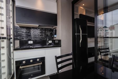 Studio para alugar com 28m², 1 quarto e 1 vaga Studio para alugar com 28m², 1 quarto e 1 vagaVaranda / Cozinha