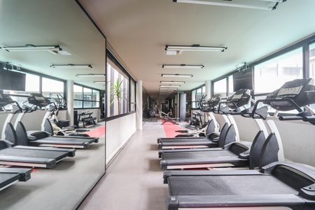 Studio para alugar com 28m², 1 quarto e 1 vaga Studio para alugar com 28m², 1 quarto e 1 vagaÁrea comum - Academia