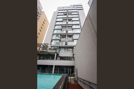 Studio para alugar com 28m², 1 quarto e 1 vaga Studio para alugar com 28m², 1 quarto e 1 vagaPrédio
