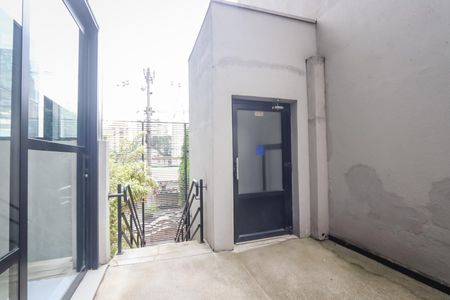 Studio para alugar com 28m², 1 quarto e 1 vaga Studio para alugar com 28m², 1 quarto e 1 vagaElevador PCD