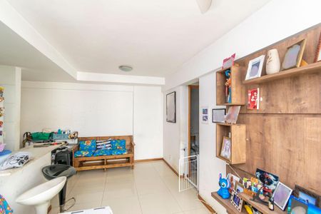 Apartamento à venda com 69m², 3 quartos e 1 vaga Apartamento à venda com 69m², 3 quartos e 1 vagaSala